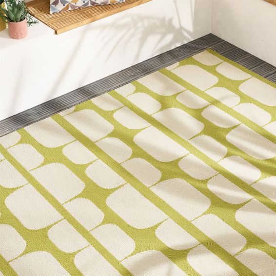 Kivi Indoor Outdoor Rugs 424906 by Scion in Sunshine Green