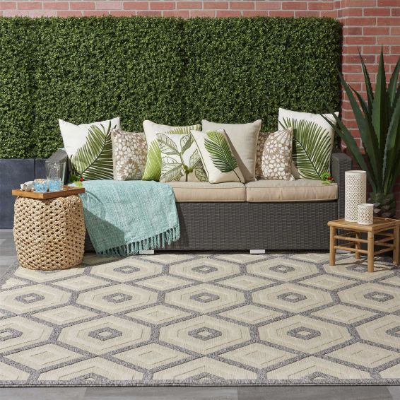 Cozumel CZM02 Indoor Outdoor Geometric Rugs in Cream