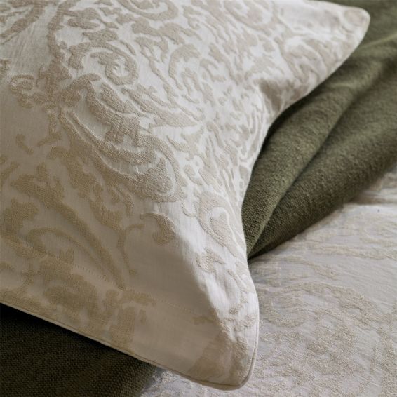 Tespi Damask Bedding by Zoffany in Chalk White