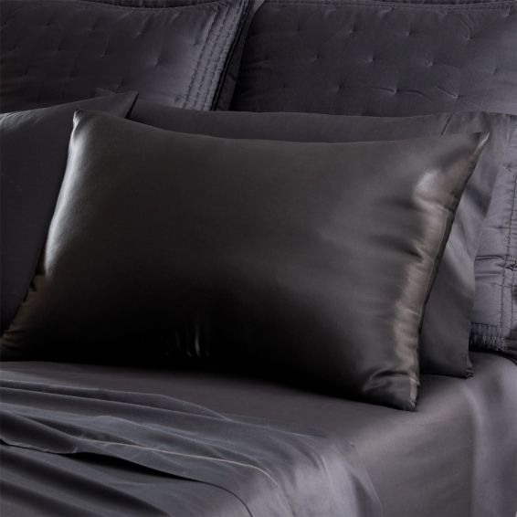 Donna Karan Silky Standard Pillowcase in Black