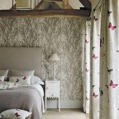 Meadow Canvas Wallpaper 215693 by Sanderson in Gilver Linen