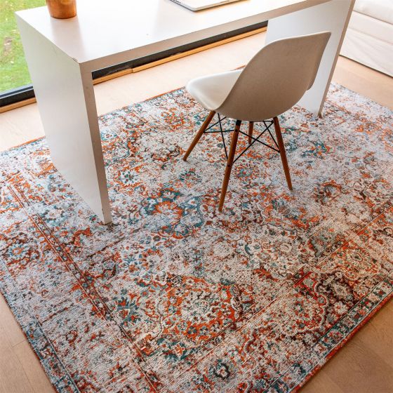 Louis De Poortere designer Bakthiari Rugs in 9128 Galata