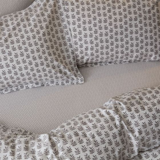 Rae Leaf Fitted Sheet By Murmur in Heather Grey