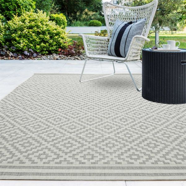 Patio Diamond PAT11 Geometric Outdoor Rugs in Grey